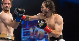 Muhammed Ali'nin torunu ilk profesyonel maçını nakavtla kazandı