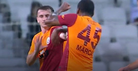 Galatasaray kazandı, Marcao takım arkadaşını yumrukladı