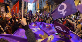 'Feminist Gece Yürüyüşü'nde gözaltına alınan 17 kişi hakkında dava açıldı