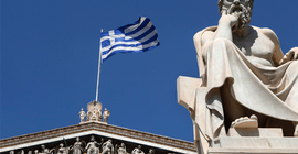 Fitch, Yunanistan'ın kredi notunu yükseltti