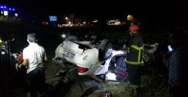 Manisa'da yolcu otobüsü kaza sonucu devrildi: Çok sayıda ölü ve yaralı var