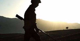 Sınır dışındaki operasyonda sözleşmeli asker hayatını kaybetti, 1 asker de yaralandı