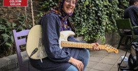 Rumeysa Çamdereli ezber bozmaya devam ediyor: Müslüman feminist sanatçı, ilk single'ını çıkardı