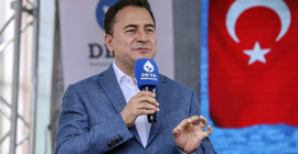 Ali Babacan'dan geçiş sürecine ilişkin 'risk' açıklaması