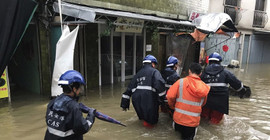 Hong Kong'taki Nida tayfunu hayatı felç etti