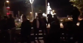 Öğrenciler nöbette: Polis 'Barınamıyoruz' diyenleri gözaltına aldı.