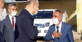 AKP'li başkanın makam aracında kaçak sigara ve silah yakalandı
