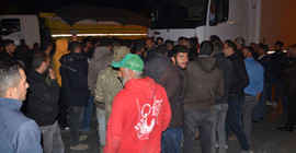 Şeker pancarı üreticilerinden eylem; traktörlerle yolu kapattılar