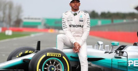 Formula 1 pilotu Lewis Hamilton Türkiye Grand Prix'sine cezalı başlayacak