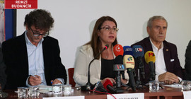 Kayyım karpuz heykelini eleştiren CHP Genel Başkan yardımcısı hakkında dava açtı