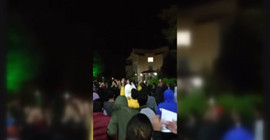 Van’da öğrenciler yemek ve yurt zamlarını protesto etti
