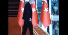 Erdoğan'ın yürürken zorlandığı görüntüsü gündem oldu