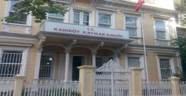 Kaymakam, sosyal medya paylaşımı için İngilizce öğretmenlerini görevlendirdi