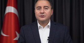Babacan: Papua Yeni Gine Kinası bile TL’den yüzde 86 değerli