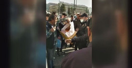 Zamlara tepki gösterip AKP'li vekili markete alışverişe davet eden esnaf gözaltına alındı