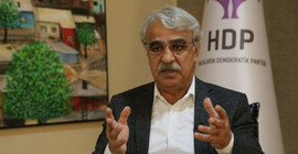 Mithat Sancar: Muhalefet, HDP ile bir arada görünmeme yaklaşımıyla yüzleşmeli ve hesaplaşmalı