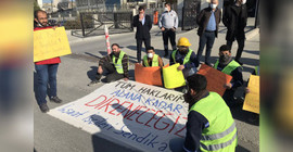 İnşaat işçilerinden TOKİ'ye protesto