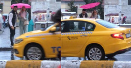 Taksiciler lodosta bile pazarlık yapıp müşteri almadı