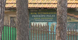 Yüzlerce çatı uçtu, 'çökecek' denilen Büyükada Rum Yetimhanesi hasar görmedi