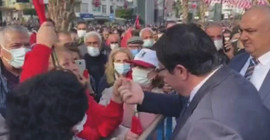 Mersin mitingindeki kadının isyanı: Torunumun eline 10 lira veremiyorum, hırsızlık mı yapayım?