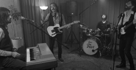 Rock müzik grubu Flört'ten 'ekonomik kriz' şarkısı