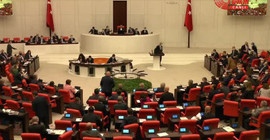 'Uyuşturucu baronları ellerini kollarını sallayarak dolaşıyor ama gençler gözaltına alınıyor'