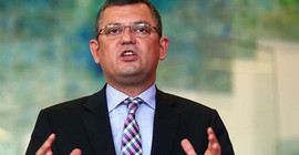 CHP'li Özel partililere seslendi: Cumhurbaşkanı adayı tartışmalarına girmeyin