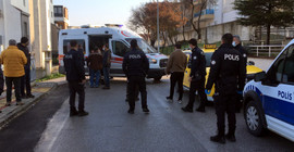Oyuncu Belgin Doruk'un oğlu, evinin önünde ölü bulundu