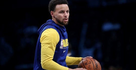 Stephen Curry NBA'in 3 sayılık basket rekorunu kırdı