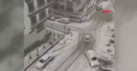 Ankara'da kar yağışı kazalara neden oldu