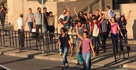 Özgür Gündem davasında yargılanan 22 gazeteciye beraat
