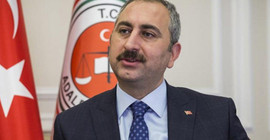 ‘En çok soru yanıtlamayan bakan’ Abdulhamit Gül oldu