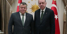 Erdoğan’ı beraat ettirdi, adı Yargıtay salonuna verildi