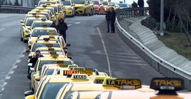 İstanbul'da zamlı taksimetre güncelleme kuyruğu
