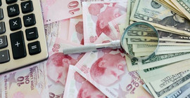 Enflasyon hedeflerin üzerinde gerçekleşti, bankalardaki TL tasarruflar eridi