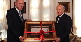 Erdoğan'dan Bahçeli'ye iki doğum günü hediyesi