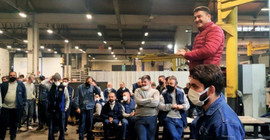 Çimsataş Fabrikası’nda işçiler direnişte