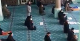 Cuma namazı hutbesi sırasında camide seslendi: Biz açız