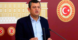 CHP'li Özel: Cümle alem biliyor ki o sözleri Sezen Aksu için söyledin