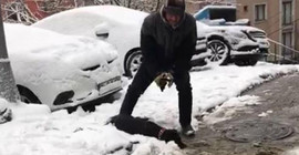 Elektrik akımına kapılan köpek öldü; sahibi gözyaşlarını tutamadı