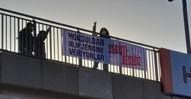 İstanbul’un birçok noktasına ‘Değişti-receğiz’ pankartı asıldı