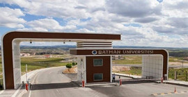 Batman Üniversitesi’ne atanan rektörden ailesine kadro