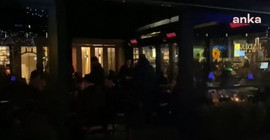 Bursa'da kafe ve barlar ışıkları söndürerek elektrik zammını protesto etti