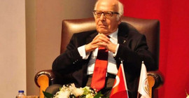 Sabih Kanadoğlu: Bahçeli yasal düzenlemeye ihtiyaç duyulduğunu ifade etmiş oldu