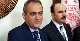 Bakan Özer: 50 derslikte yüz yüze eğitime ara verildi