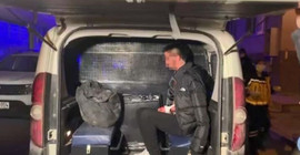 Annesini öldürüp kız kardeşini yaraladı; 'İçimdeki şeytan çıktı' dedi