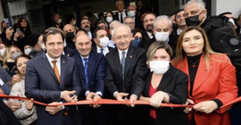 Kılıçdaroğlu, CHP İzmir İl Binasının açılışını yaptı