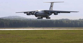 Dev kargo uçağıyla 50 tonluk dolar ABD'den Rusya'ya taşındı