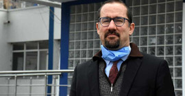 Prof. Dr. Reşat Sipahi, maskelerin tamamen çıkarılması için 'erken' dedi