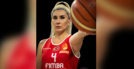 48 yaşında halen forma giyen Karadağlı'ya önemli görev